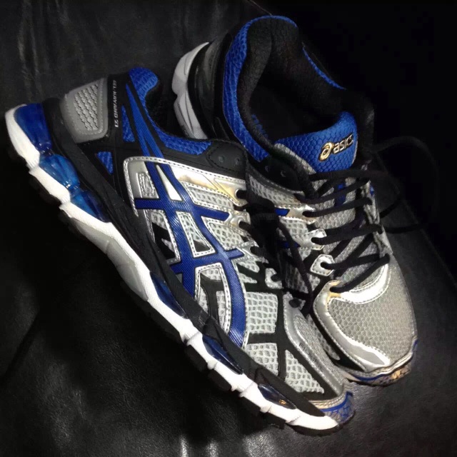 asics kayano21求大神鉴定 谢谢