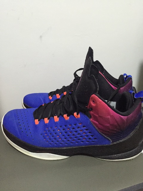 melo11 安东尼11,实战好鞋,秒价出了,44码